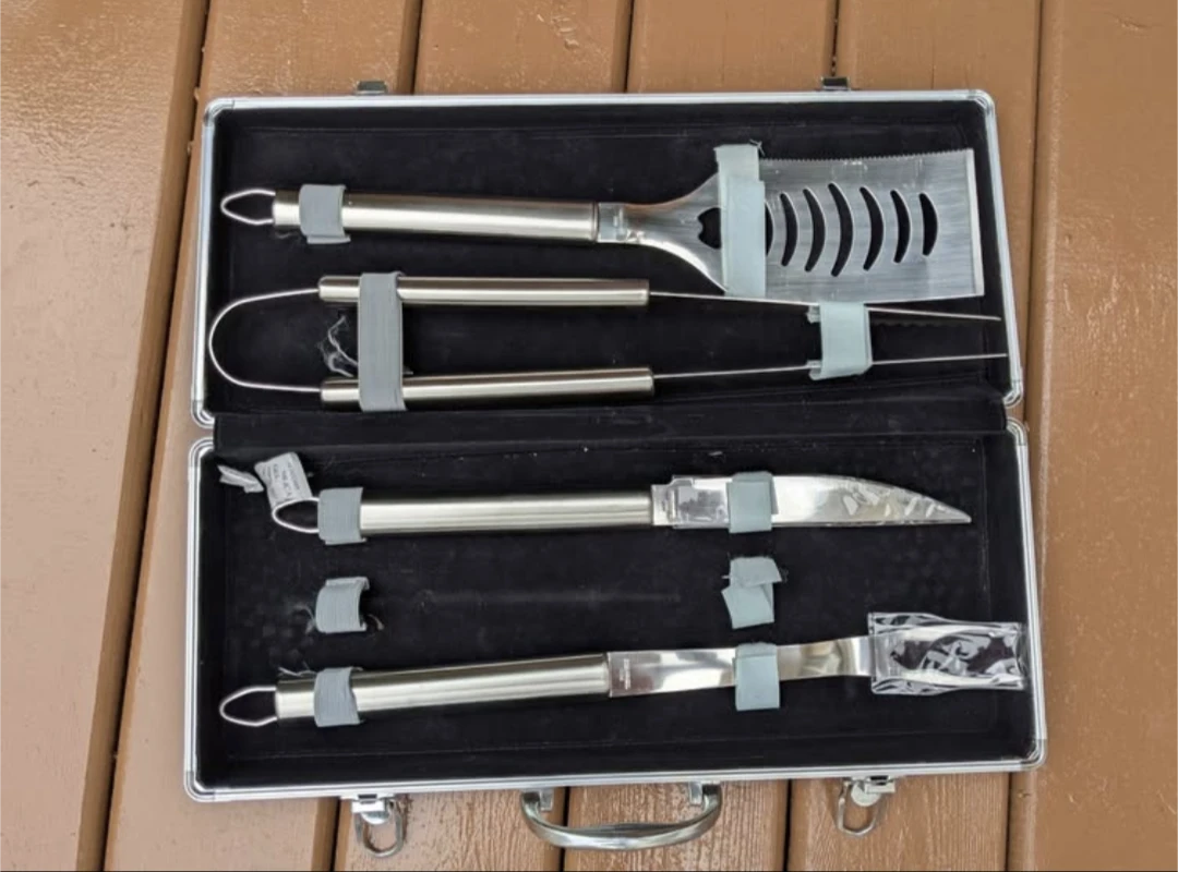 Edmonton Nut & Bolt BBQ Tool Set in Aluminum Case