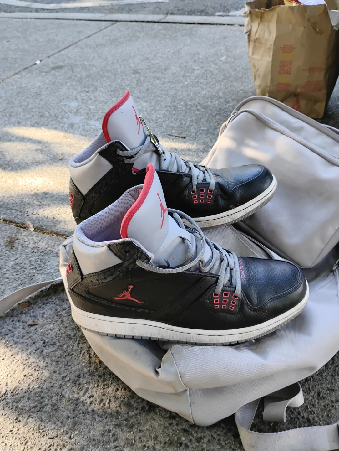 Air Jordan 1 Mid Shoes Black Grey Red - photo 4