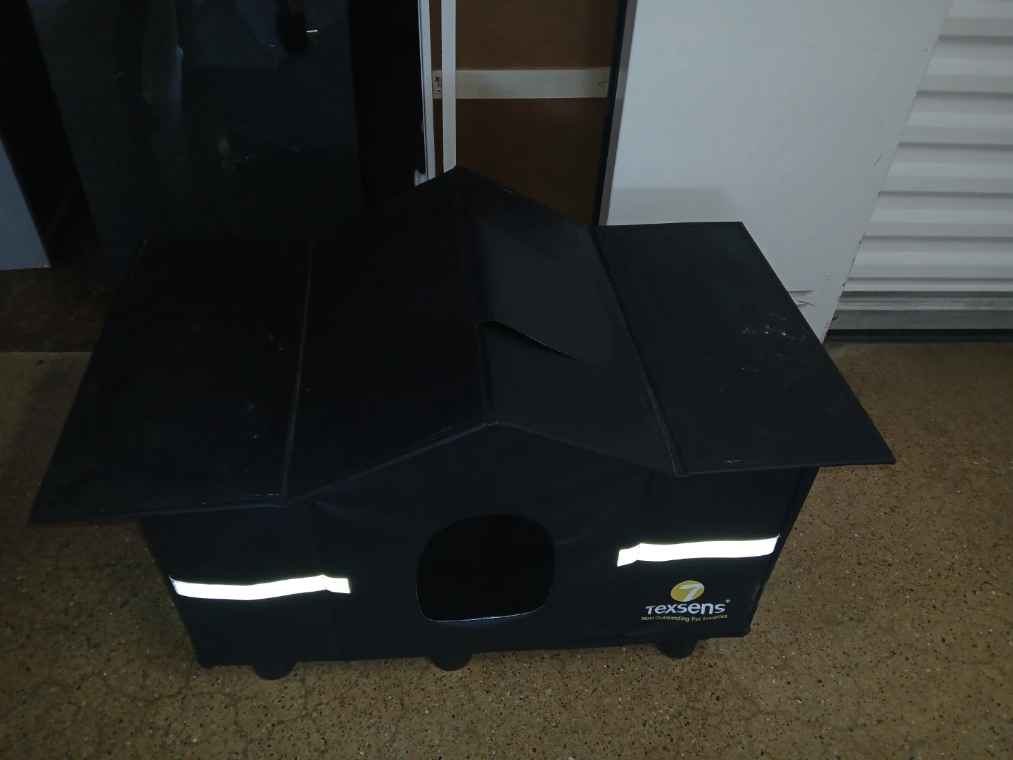 Small cat or dog home