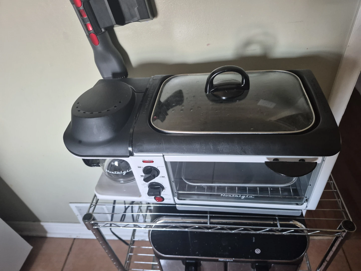 Nostalgia 3-in-1 Breakfast Station - photo 4