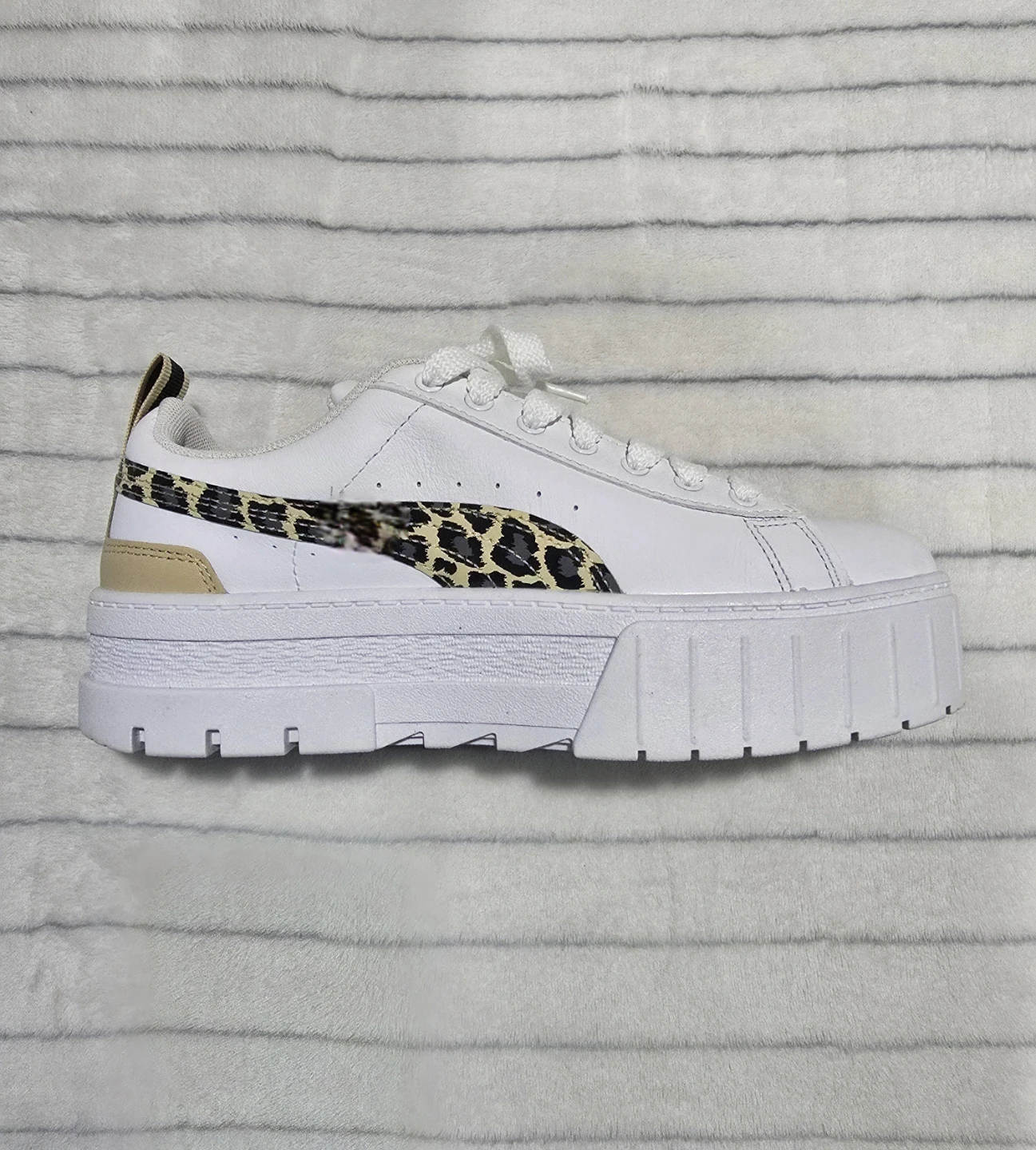 Puma Women's White & Leopard Print Platform Sneakers Size 8 - photo 3