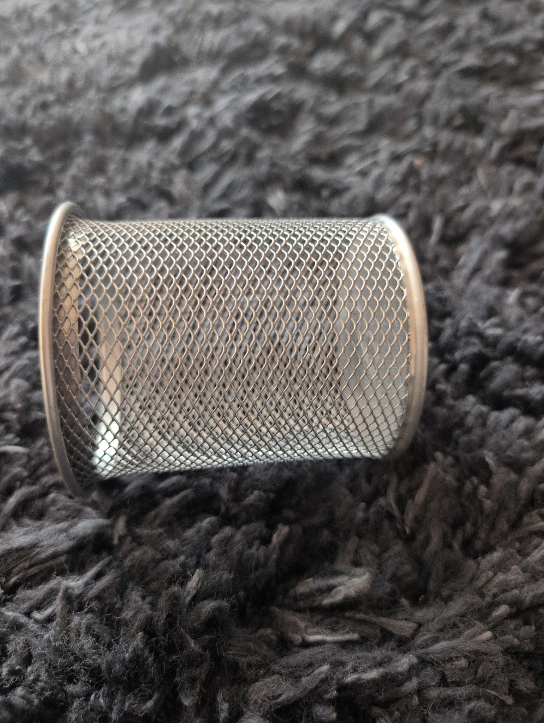 Mesh Pencil Holder - photo 3