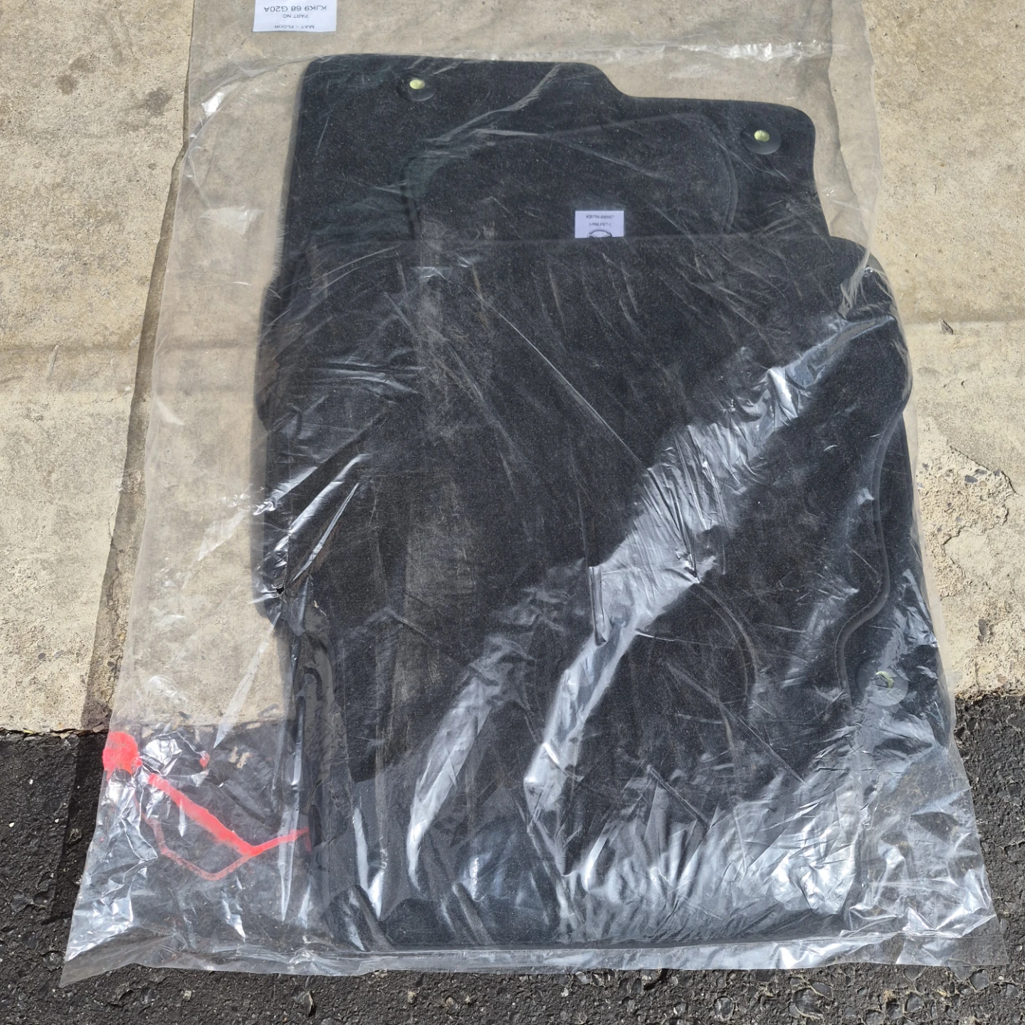 Mazda Floor Mats KJK9 68 G20A - photo 3