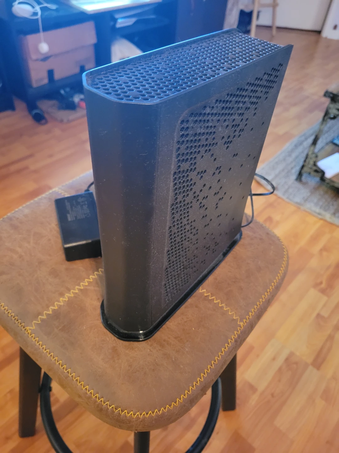 Hitron CODA-5610Q (DOCSIS 3.1 Cable Modem and Wi-Fi 6 Router) - photo 2
