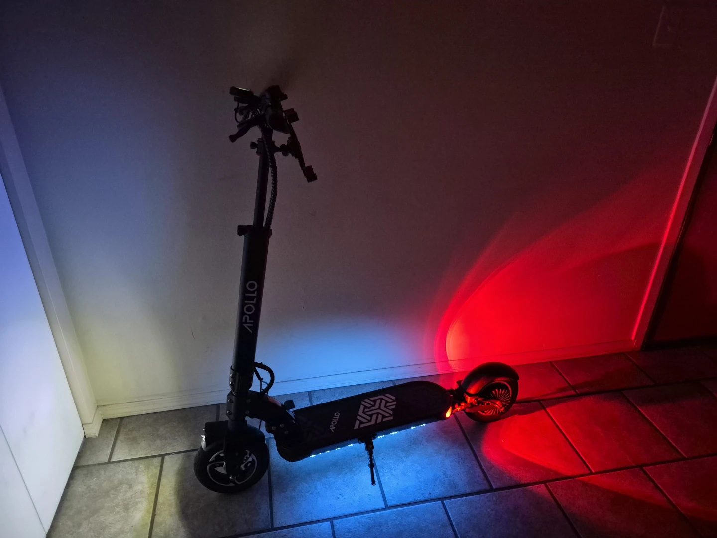 Apollo Electric Scooter - photo 2