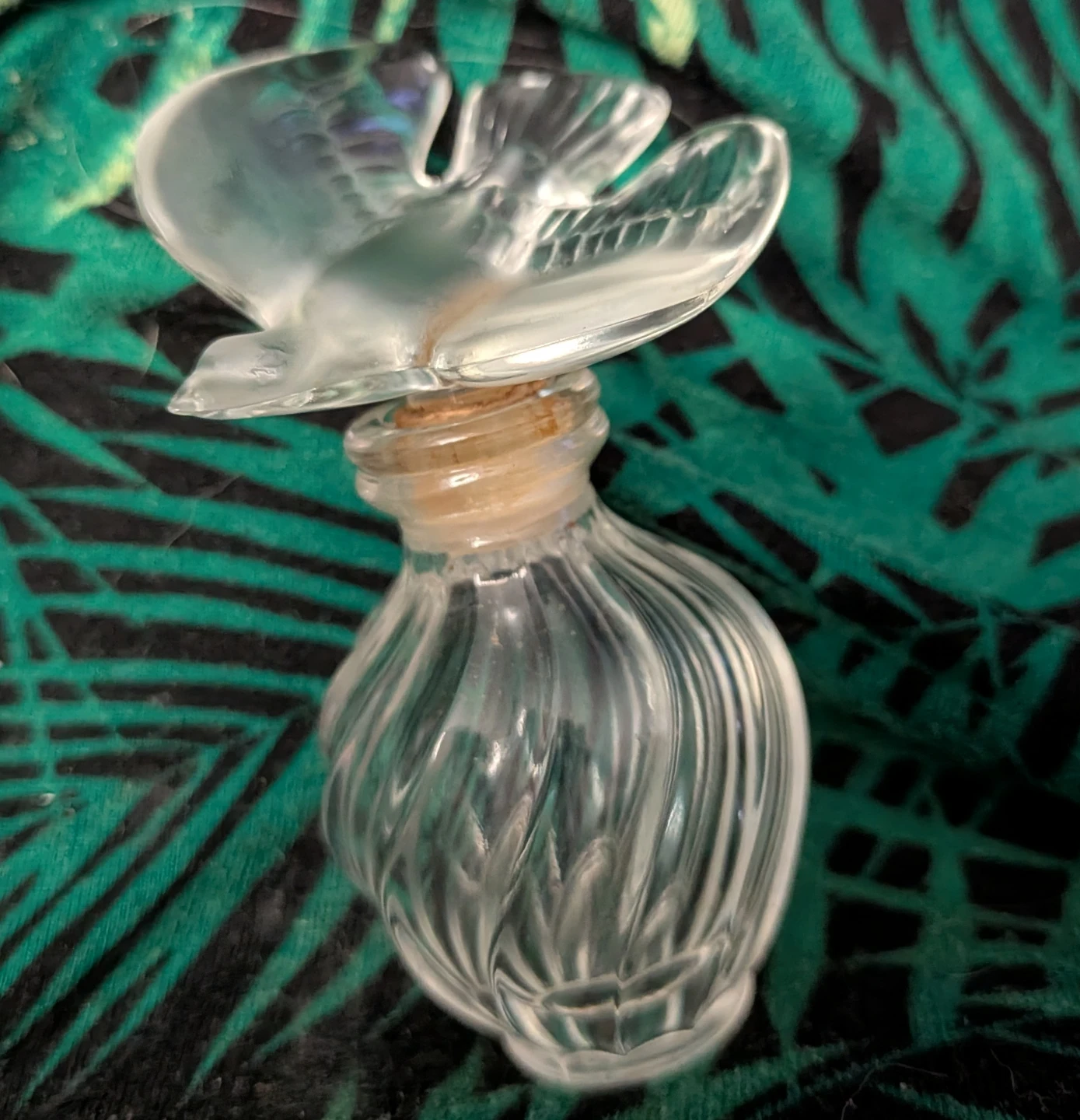 Nina Ricci lalique perfume bottle 1946