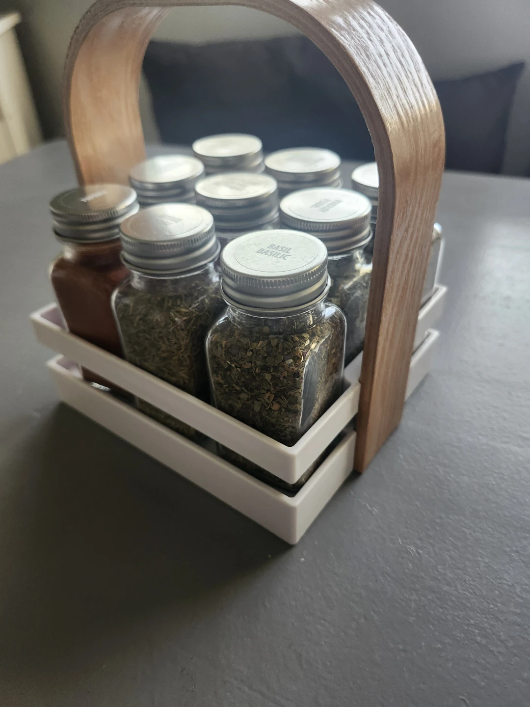 Spice Rack with 9 Jars of assorted spices