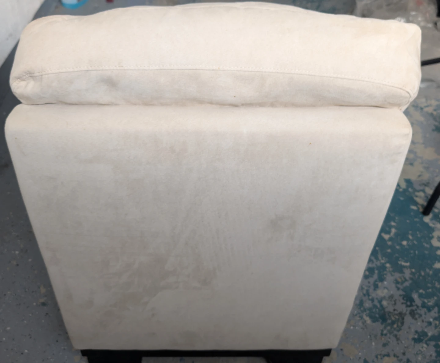 Cream Upholstered Armless Accent Chair - photo 3