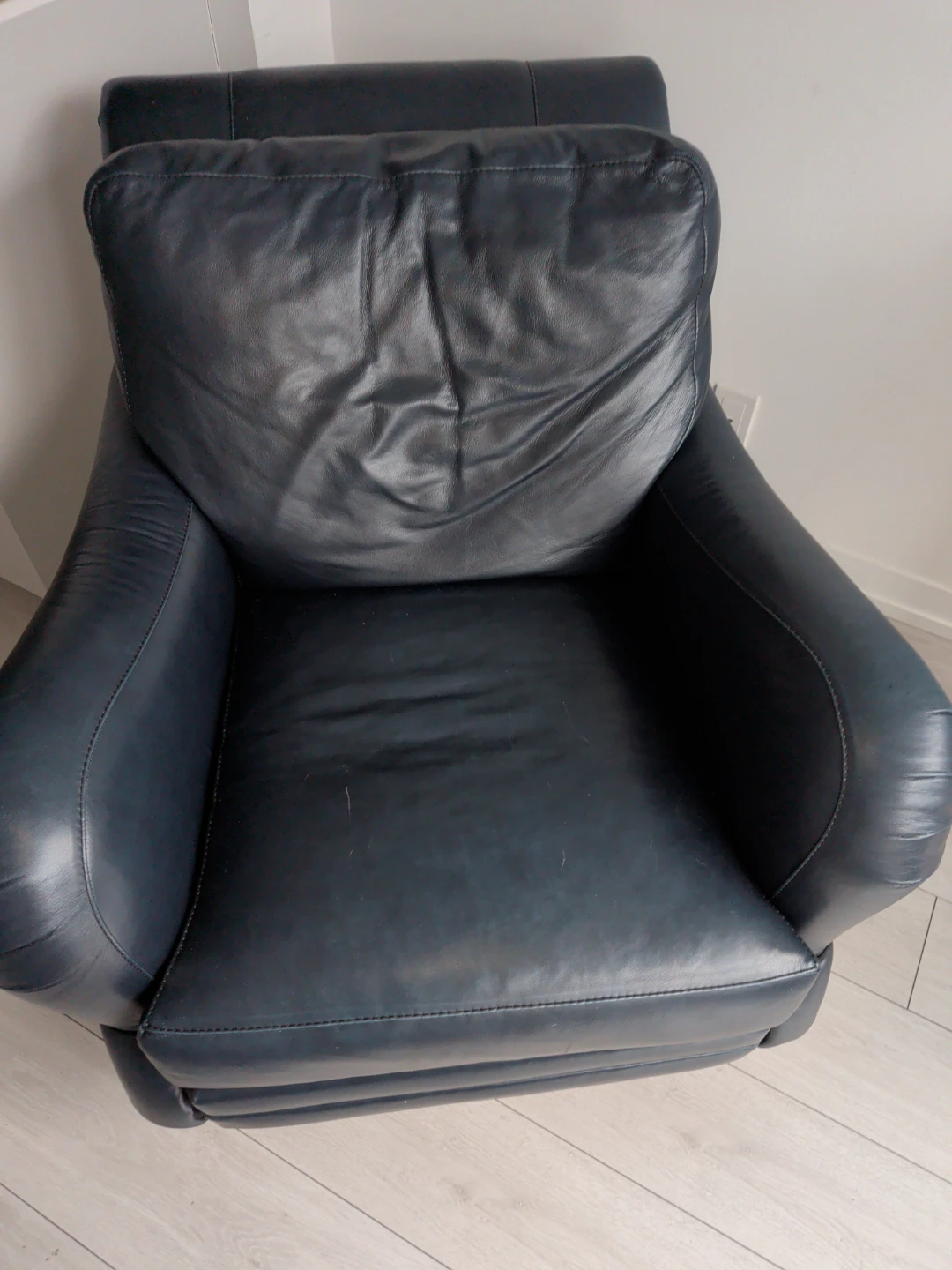 Dark Blue Leather Accent Chair - photo 3