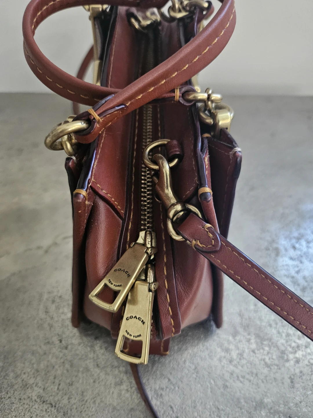 Coach Brown Leather & Signature Canvas Top Handle Bag - photo 4