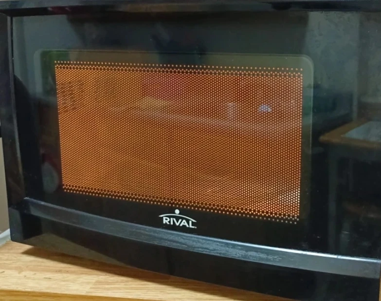 Rival Microwave Oven - photo 3