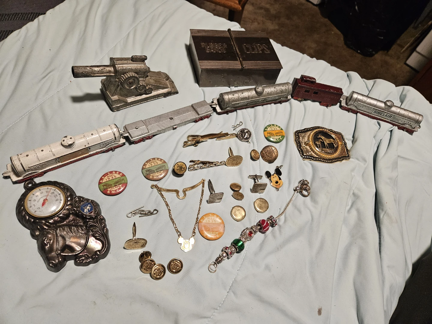 Vintage tie clips/cuff links ect. - photo 3