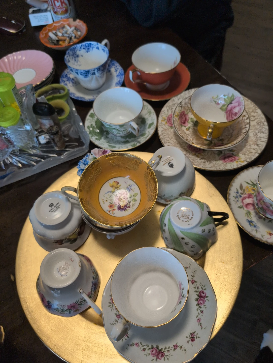 Vintage Floral Teacups and Creamer Set - photo 2