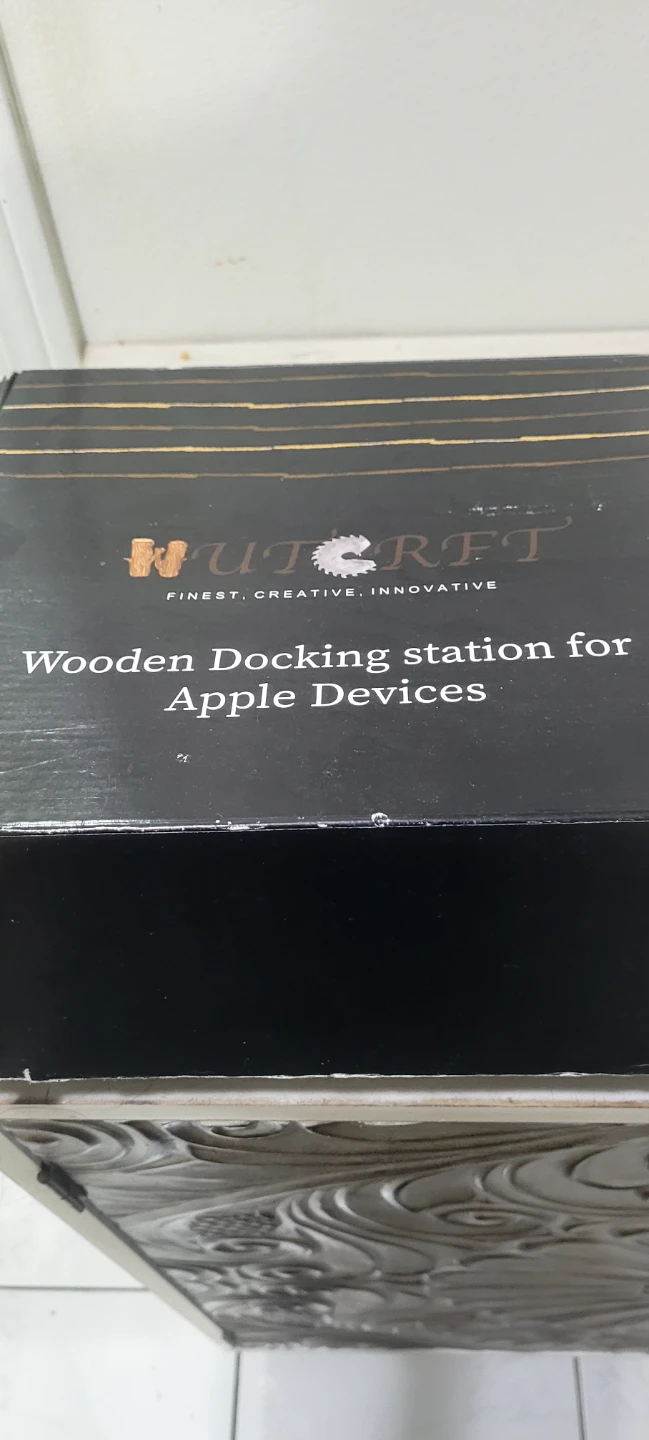 Wutert Wooden Docking Station for Apple Devices