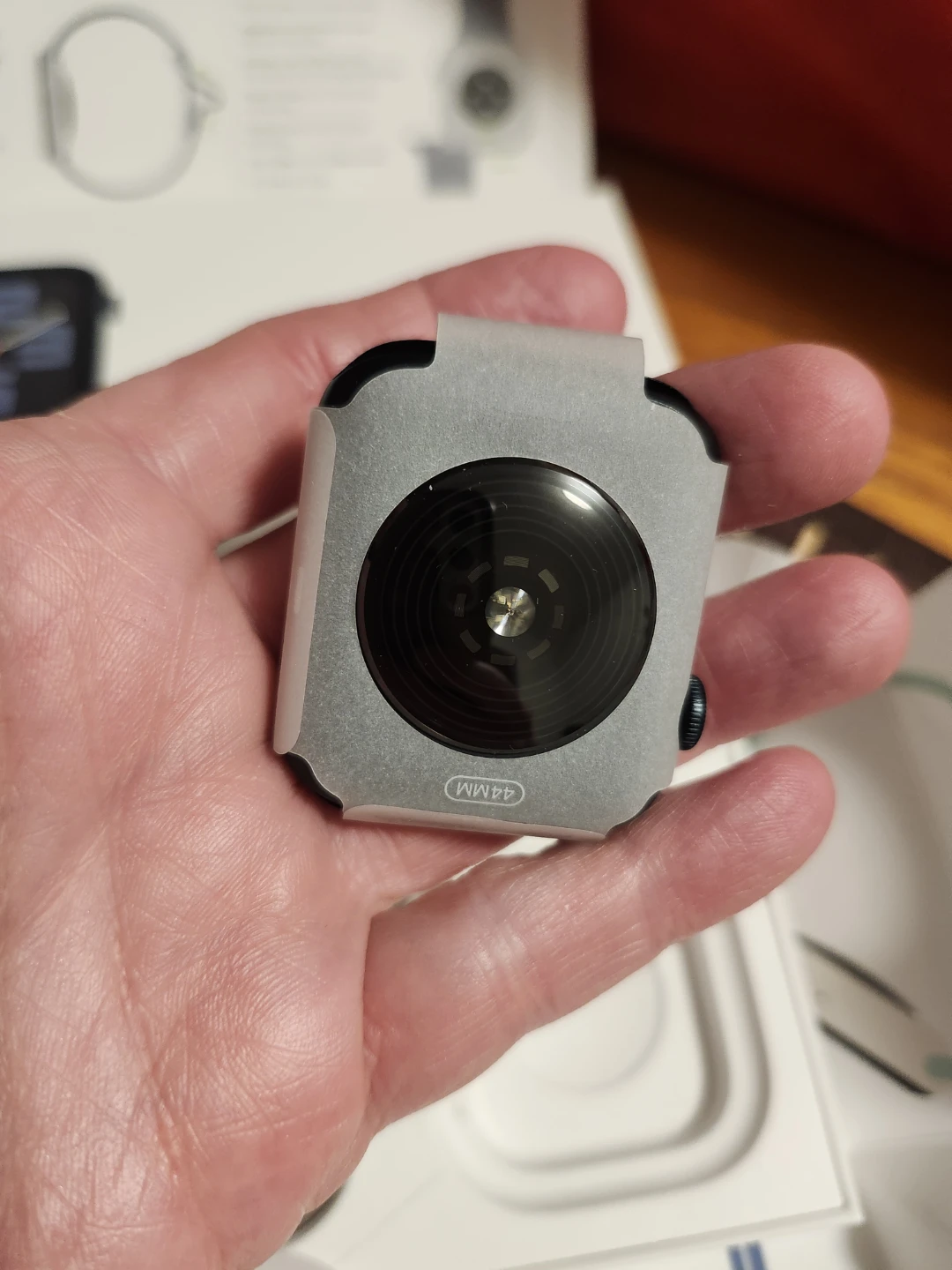 Apple Watch SE 44mm (Gen 2) - photo 4