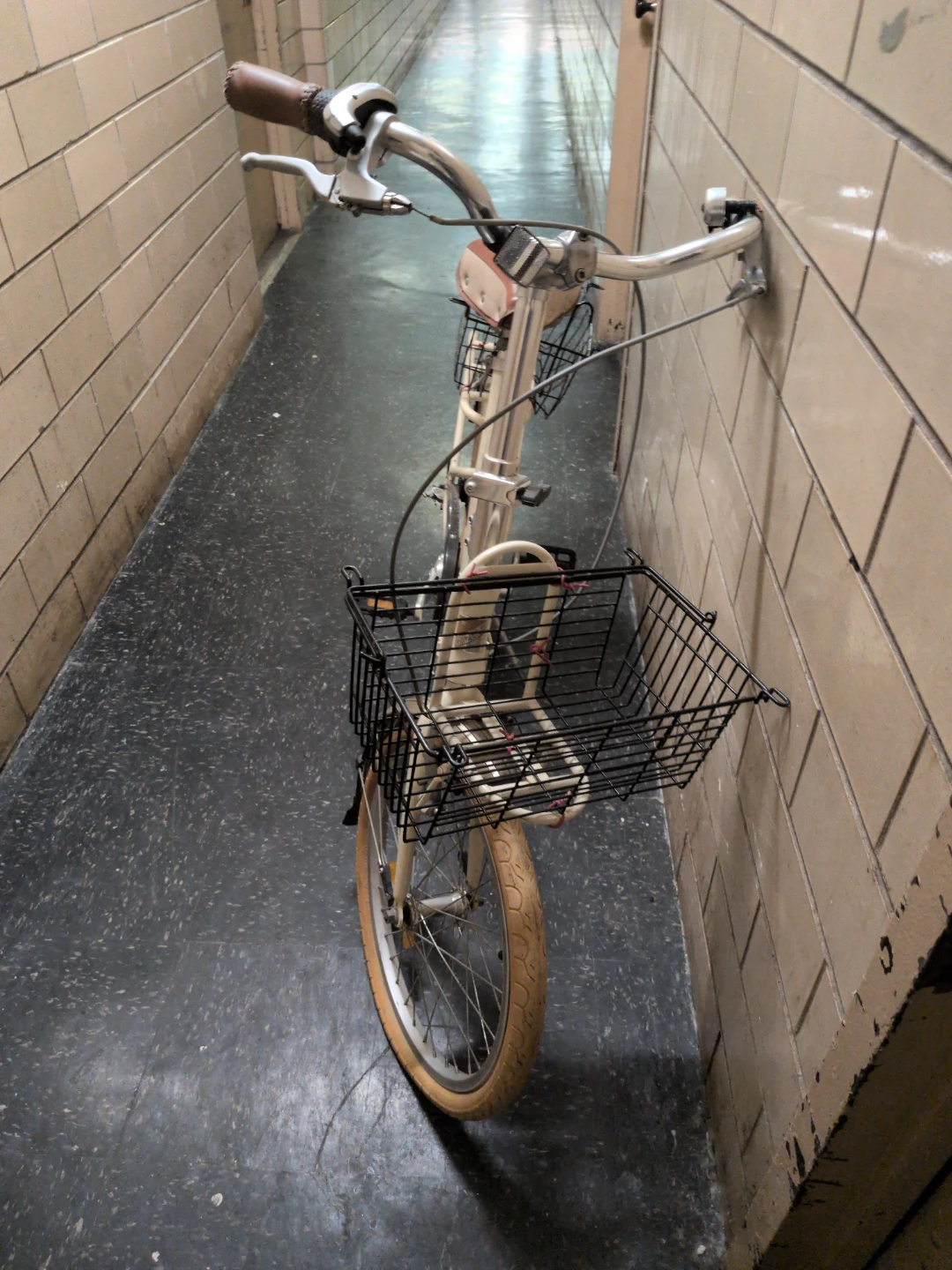 Cream Folding Bicycle with Front Basket - photo 3