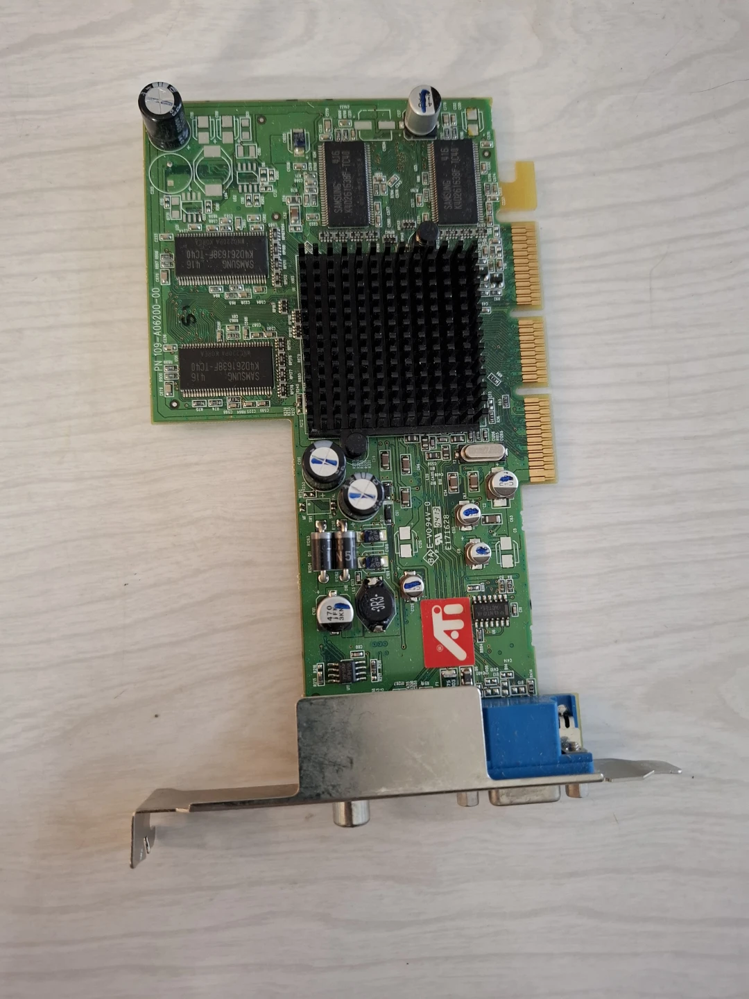 ATI Radeon 9200 SE Graphics Card