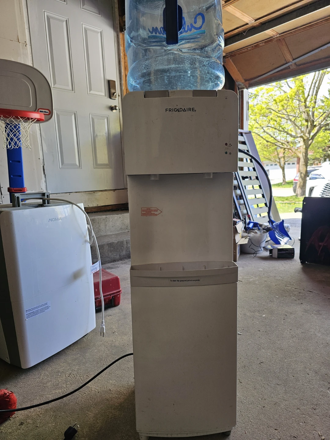 Frigidaire Water Cooler