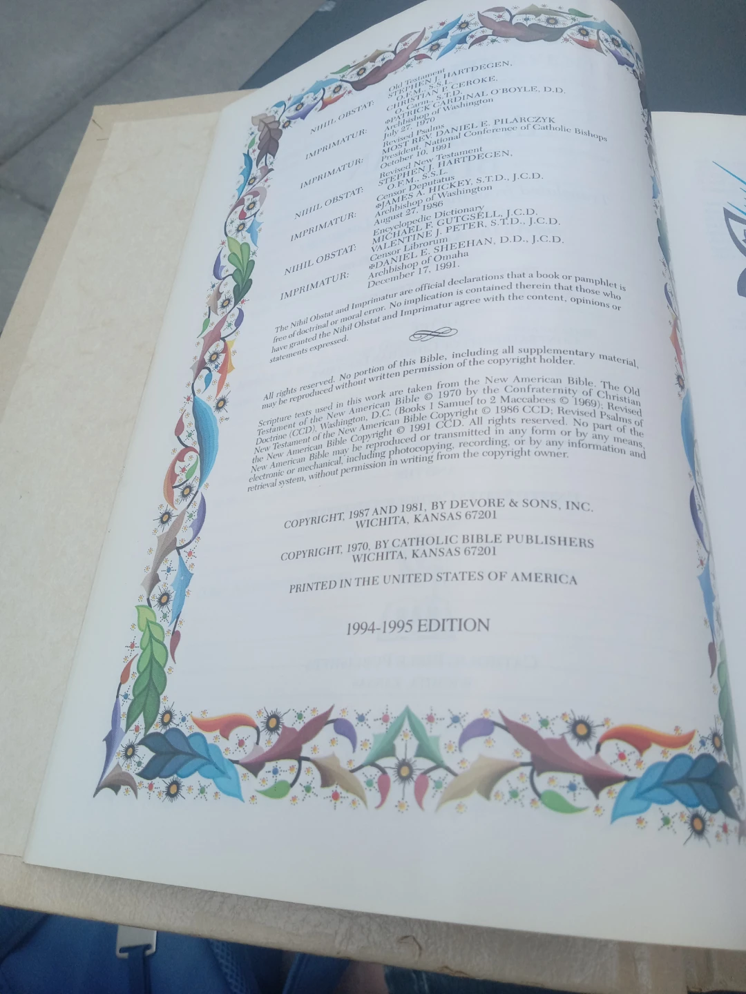Holy Bible - Pope John Paul II and The Vatican - photo 3