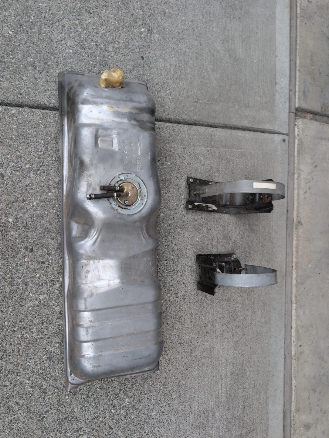 1978 Chevy C1500 Fuel Tank with Mounting Straps