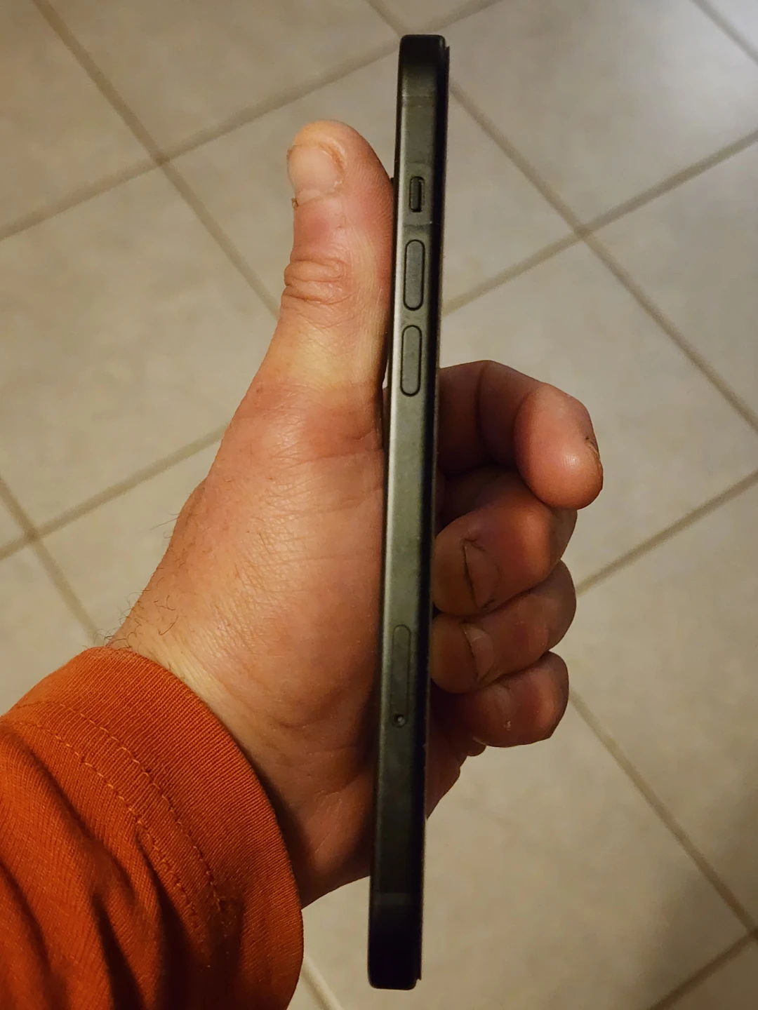 Iphone 15 plus 128g 87 batt health 9/ 10 - photo 3