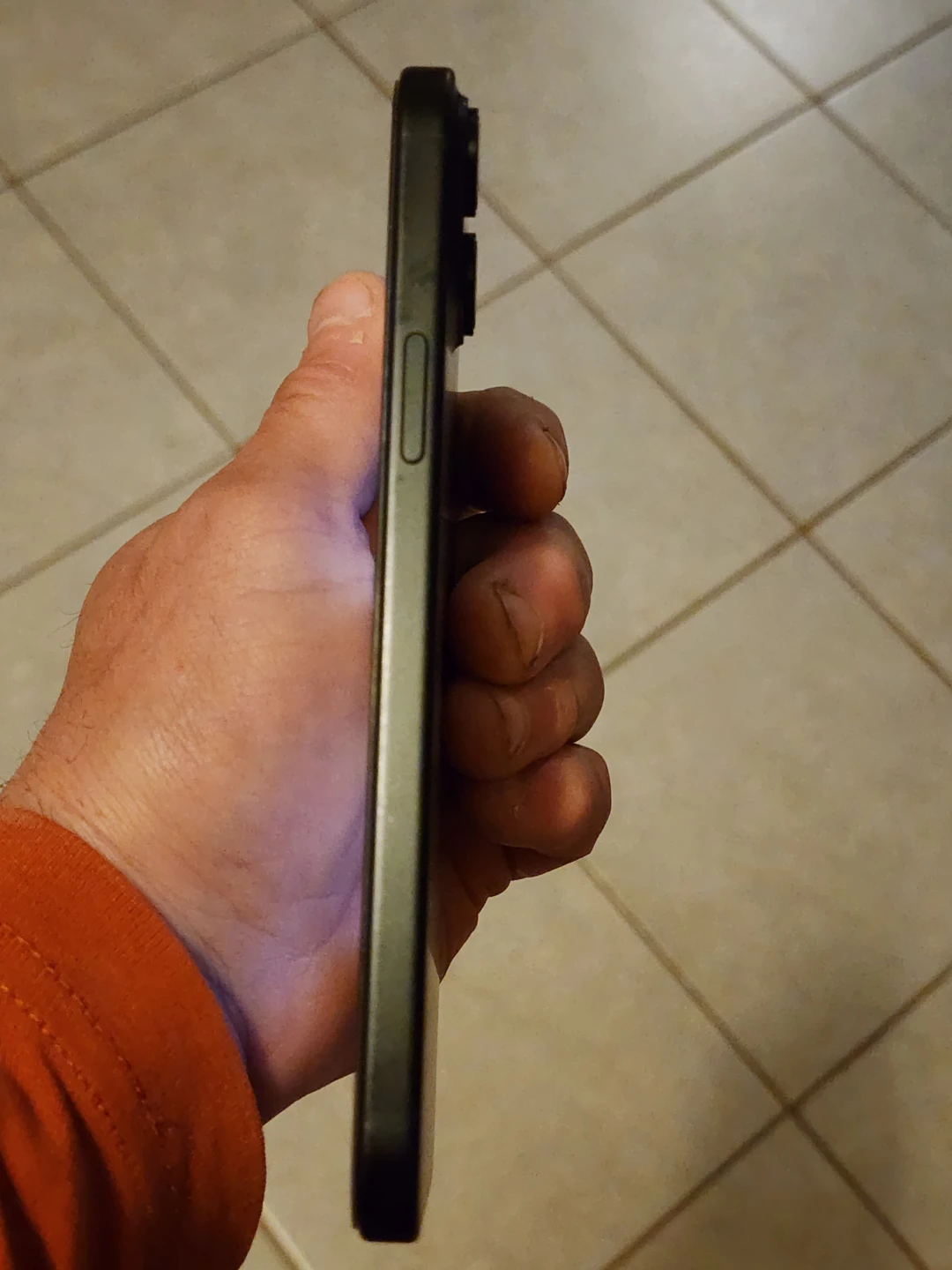 Iphone 15 plus 128g 87 batt health 9/ 10 - photo 4
