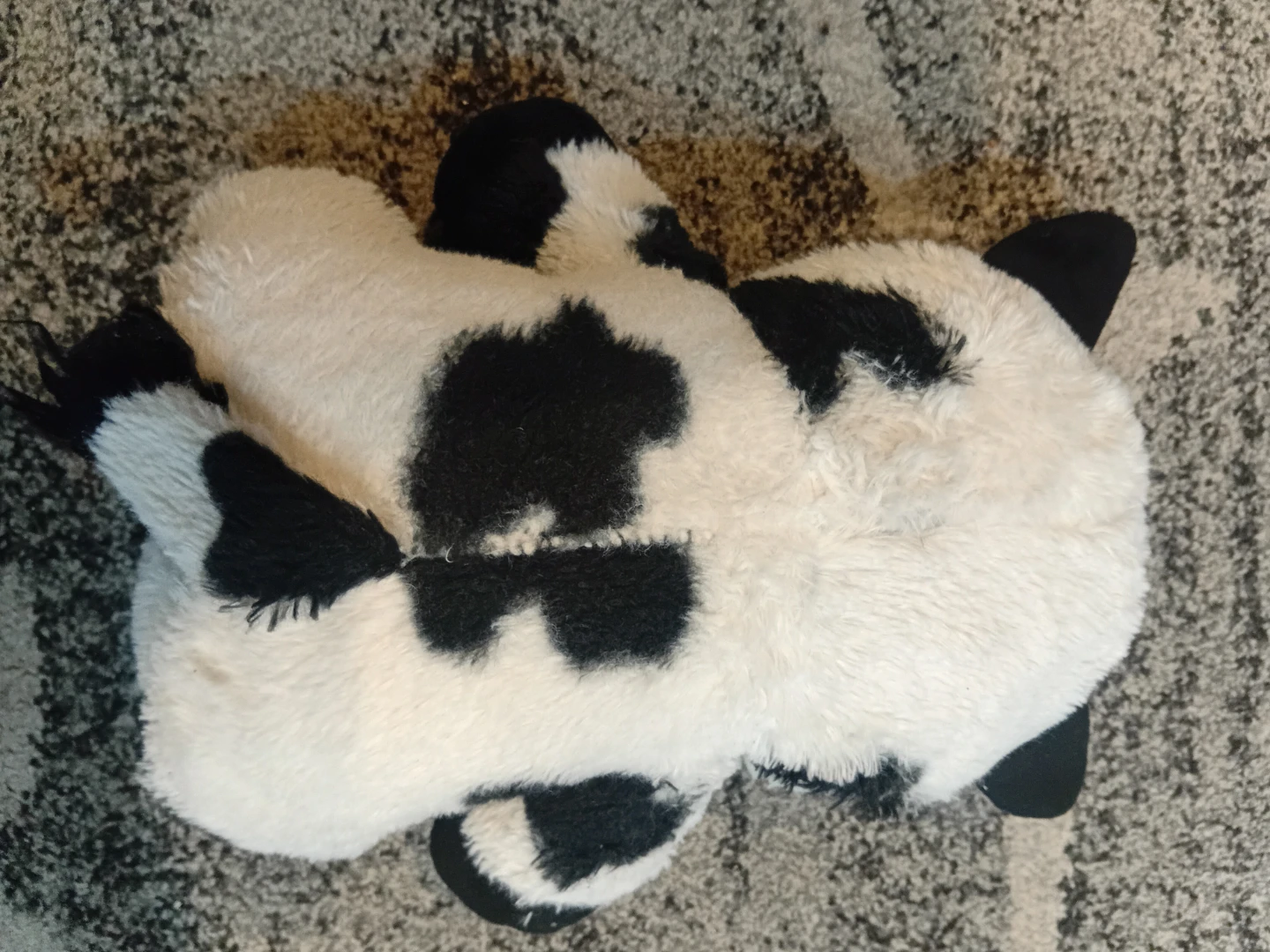 Cute Cow Plushie 🐮 Soft Stuffed Animal – Great Condition - photo 3