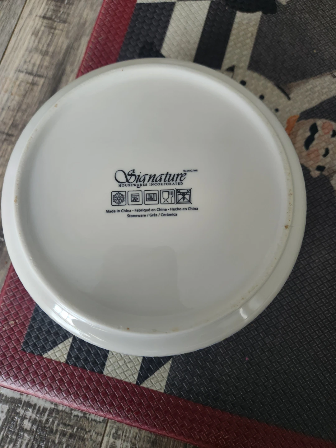 Signature Housewares Set of 4 Ceramic Bowls with Lids - photo 5
