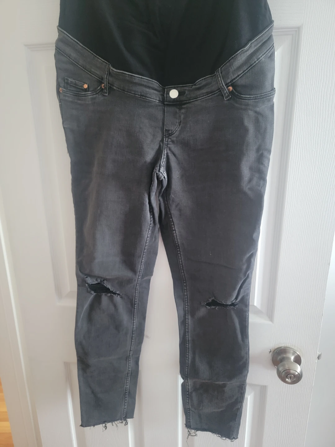 H&M Maternity Skinny Jeans Size M