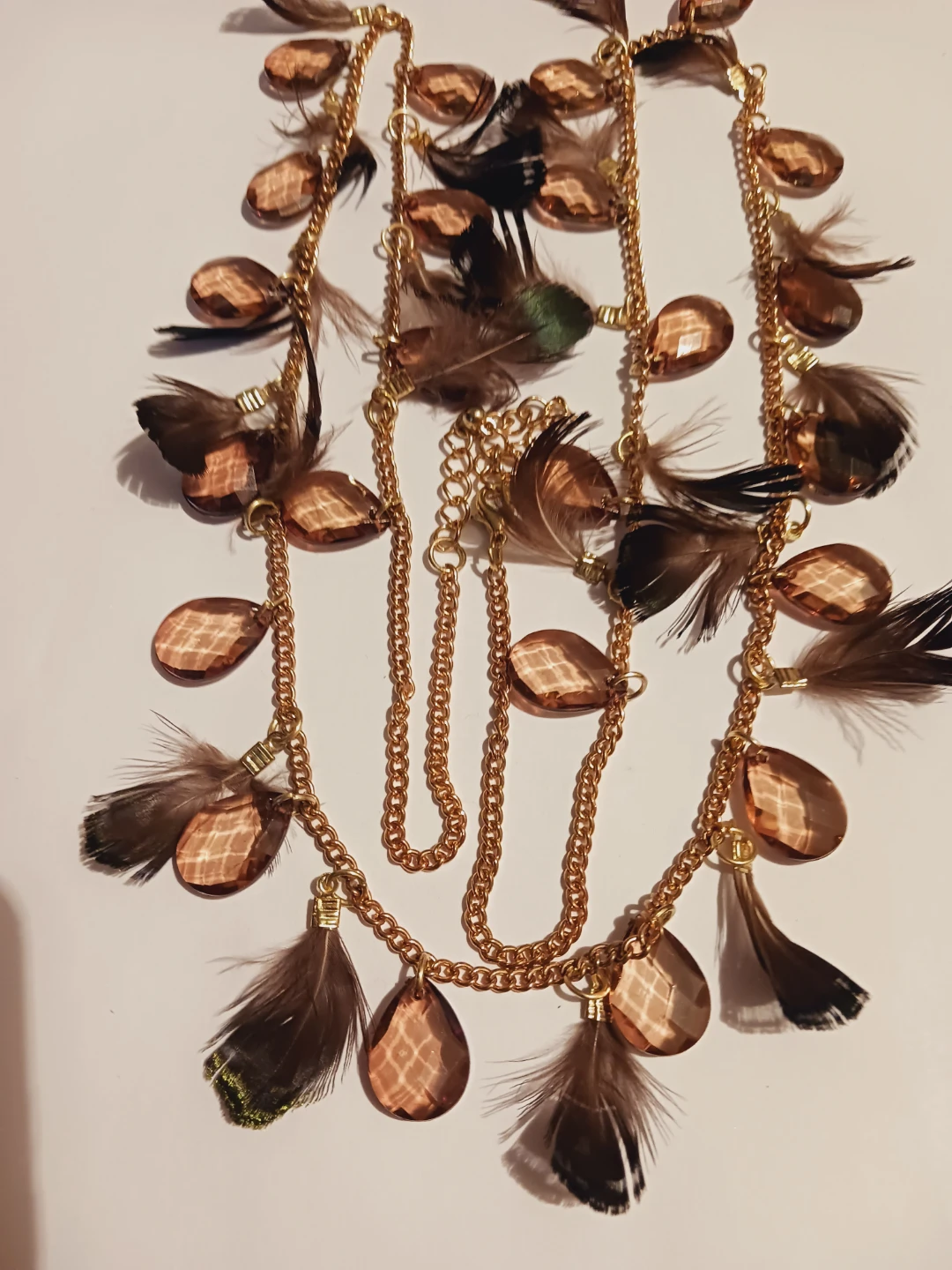 Gold-tone Necklace with Feathers and Amber-colored Gems - photo 2