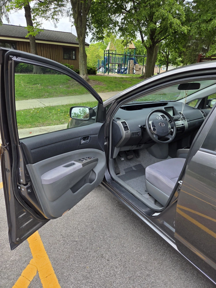 2009 Toyota Prius (gray) 29,630 Original Miles - photo 5