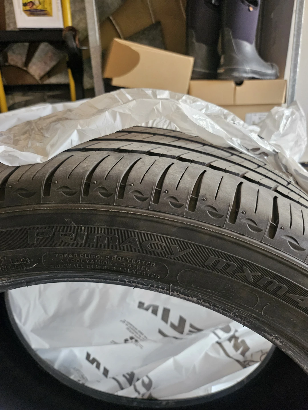 michelin tire primacy mxm4 (tesla model3)