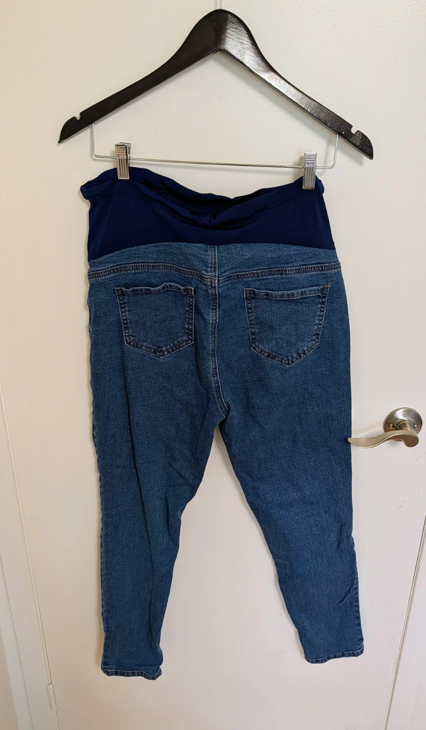 Maternity Jeans - Women's Size Medium - photo 2