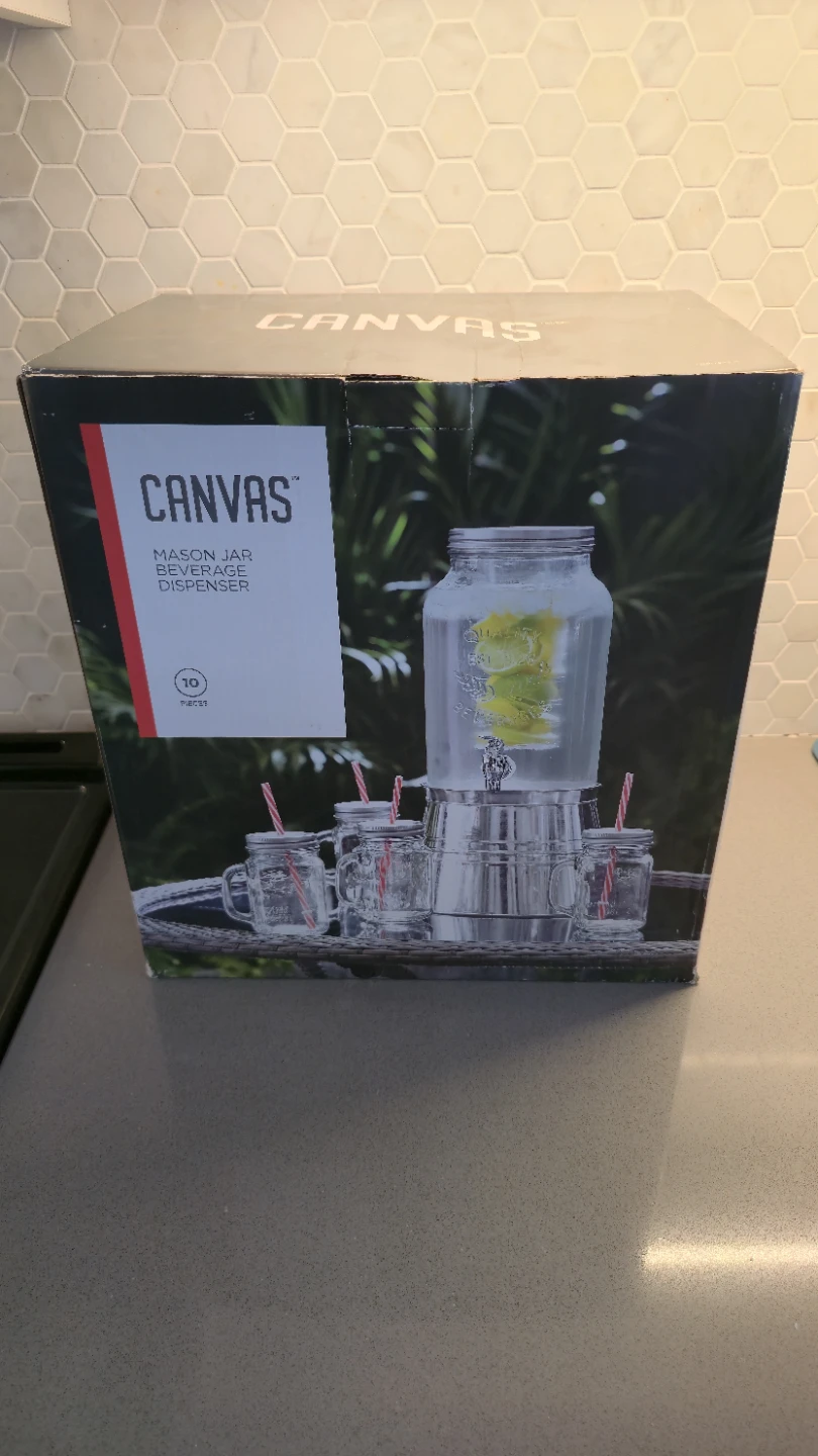 Beverage Dispenser with Mason Jars
