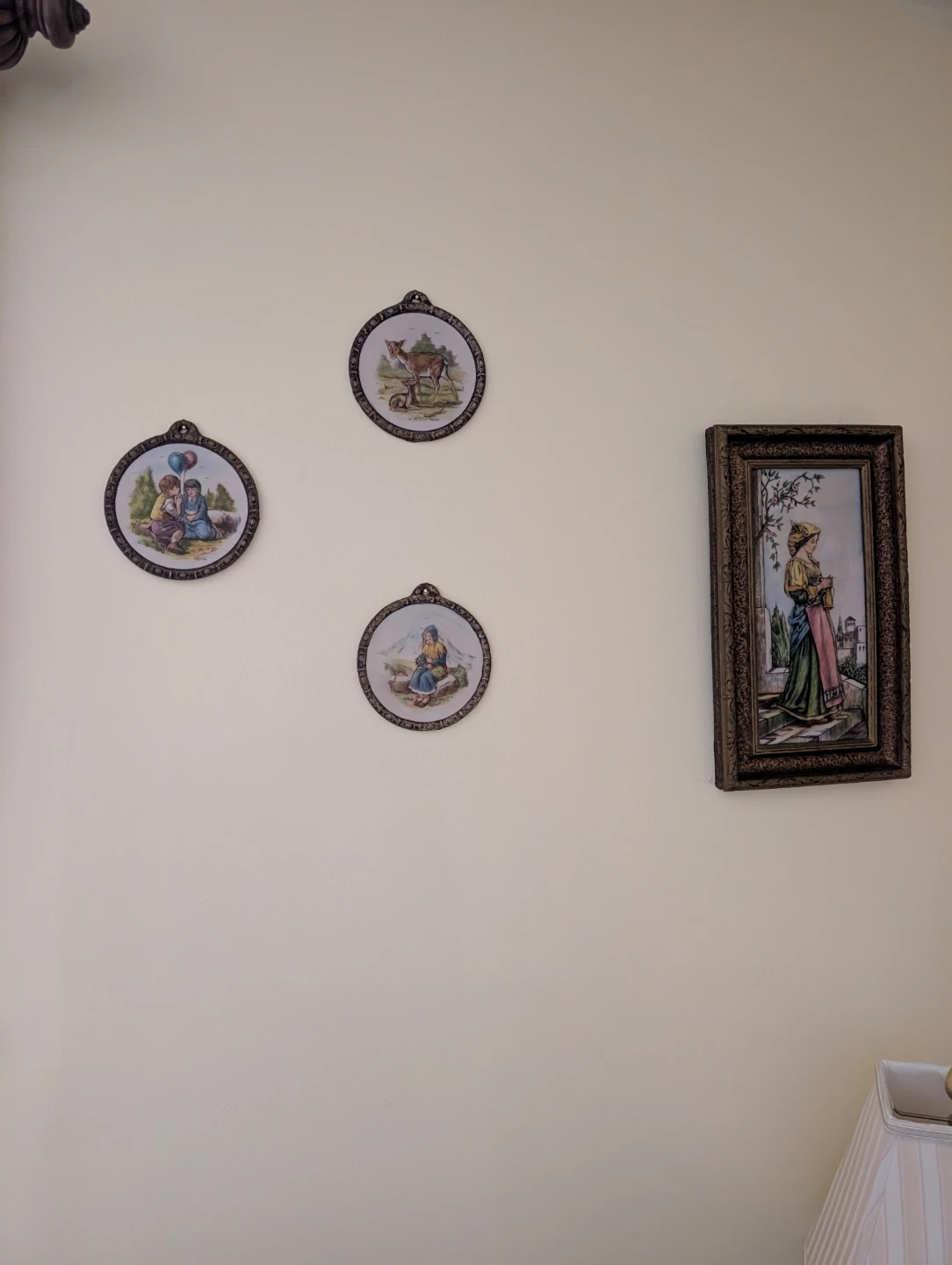 Decorative Wall Plates Set