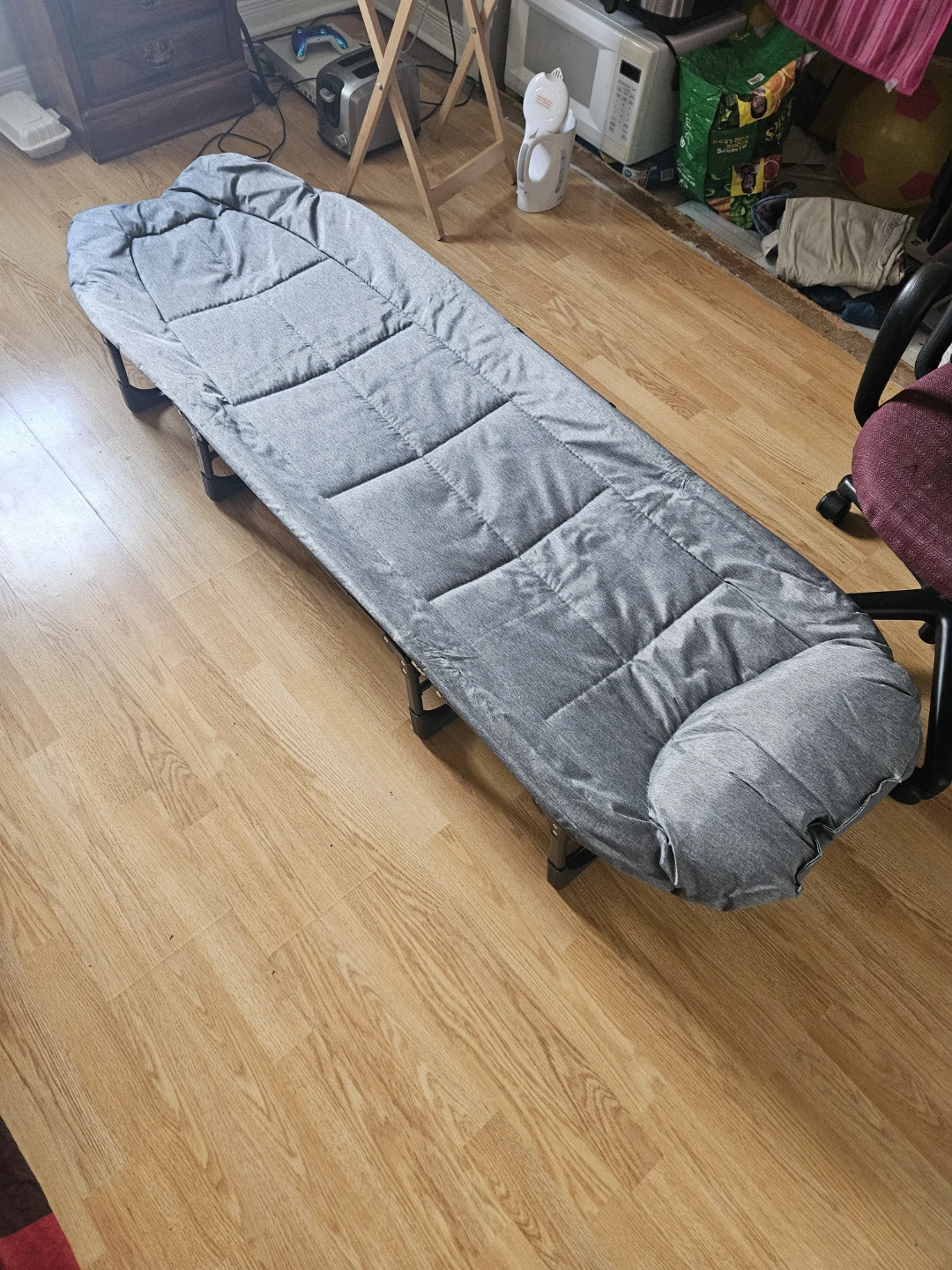 Grey Padded Lounger Chair - photo 4
