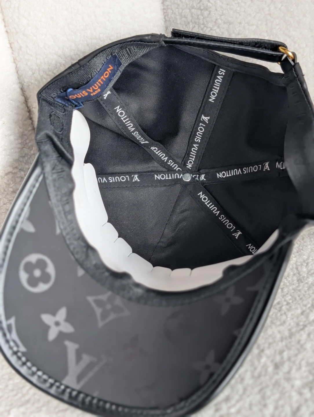 Louis Vuitton Monogram Baseball Cap - photo 5