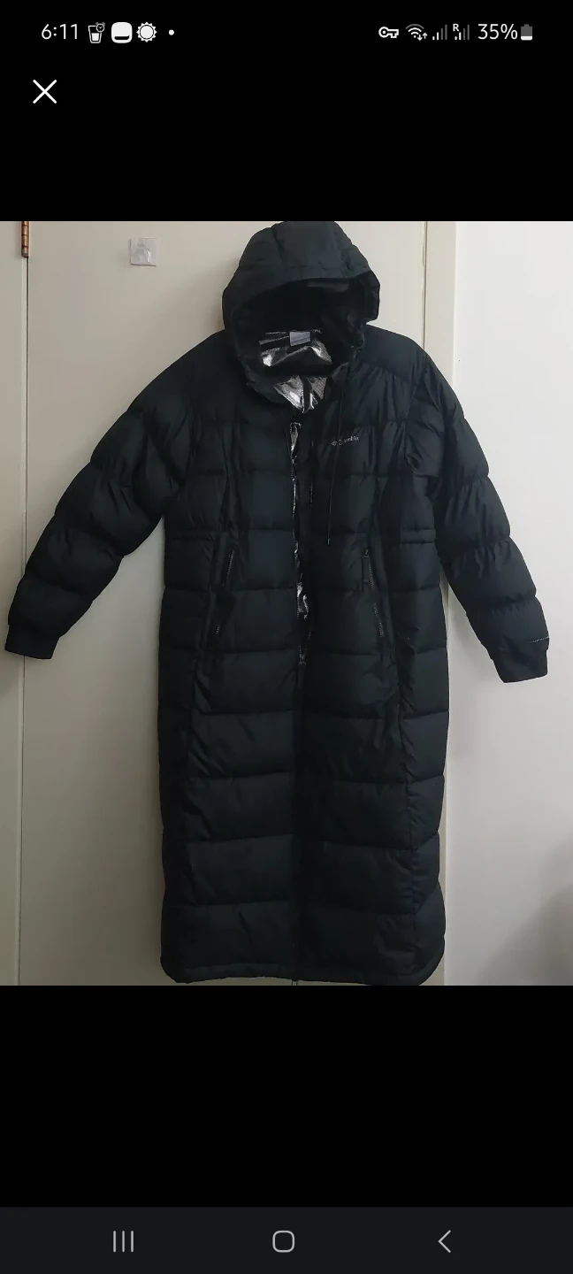 Columbia Women's Puffer Long Jacket. Size: M