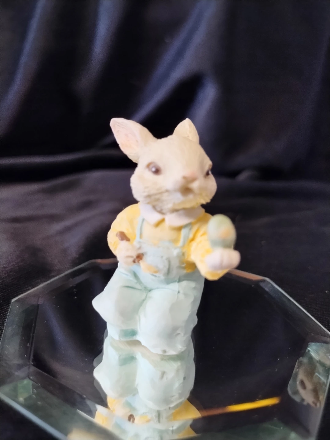 Easter Bunny Figurines with Flowers and Egg - photo 5