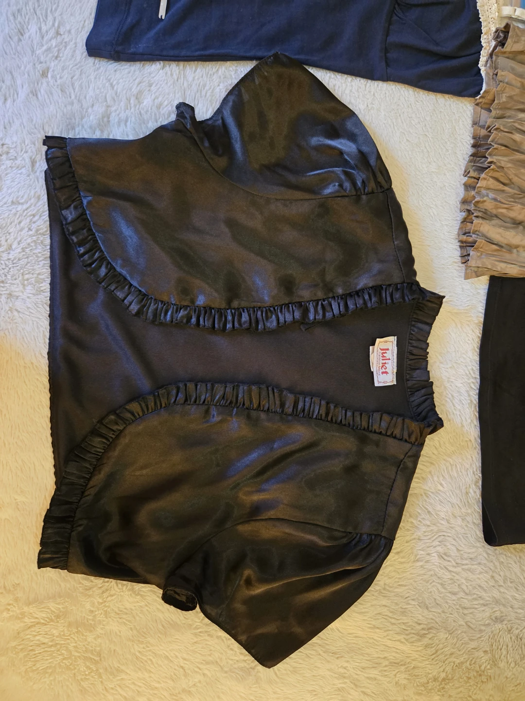 Bundle of 9 Women's Camisoles and a Bolero - photo 4