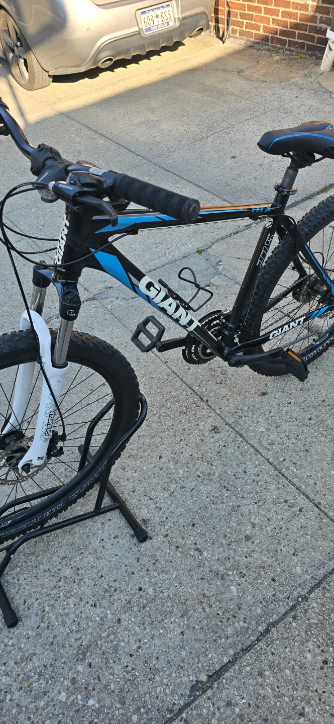 Giant ATX Mountain large Bike - photo 2