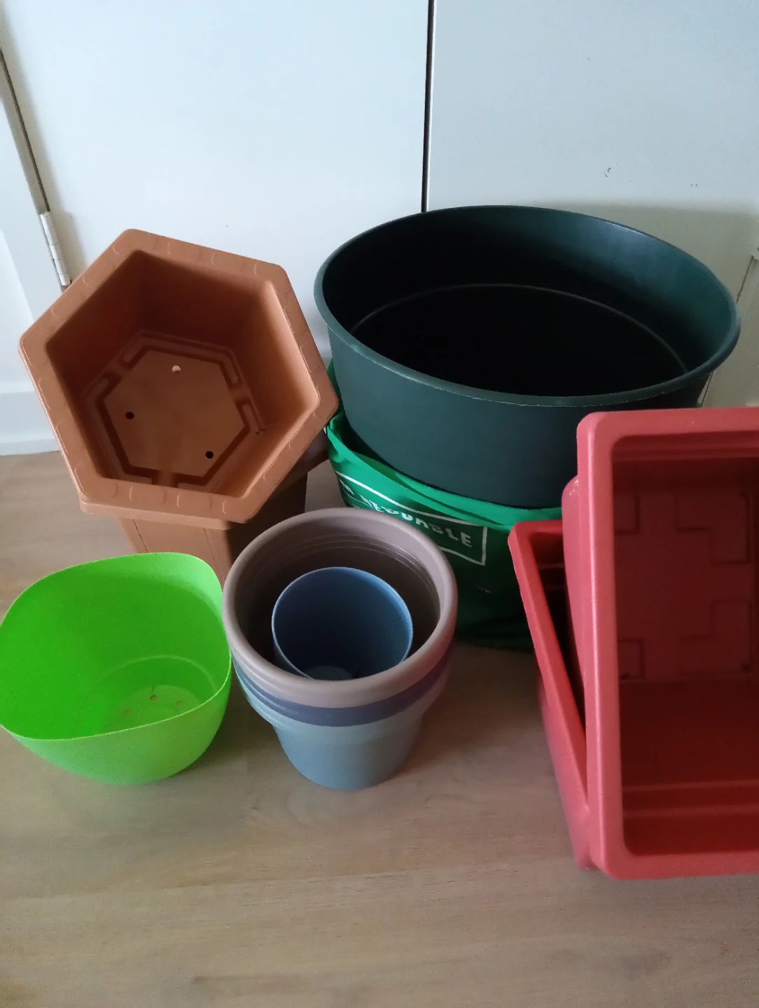 New assorted plant pots $25