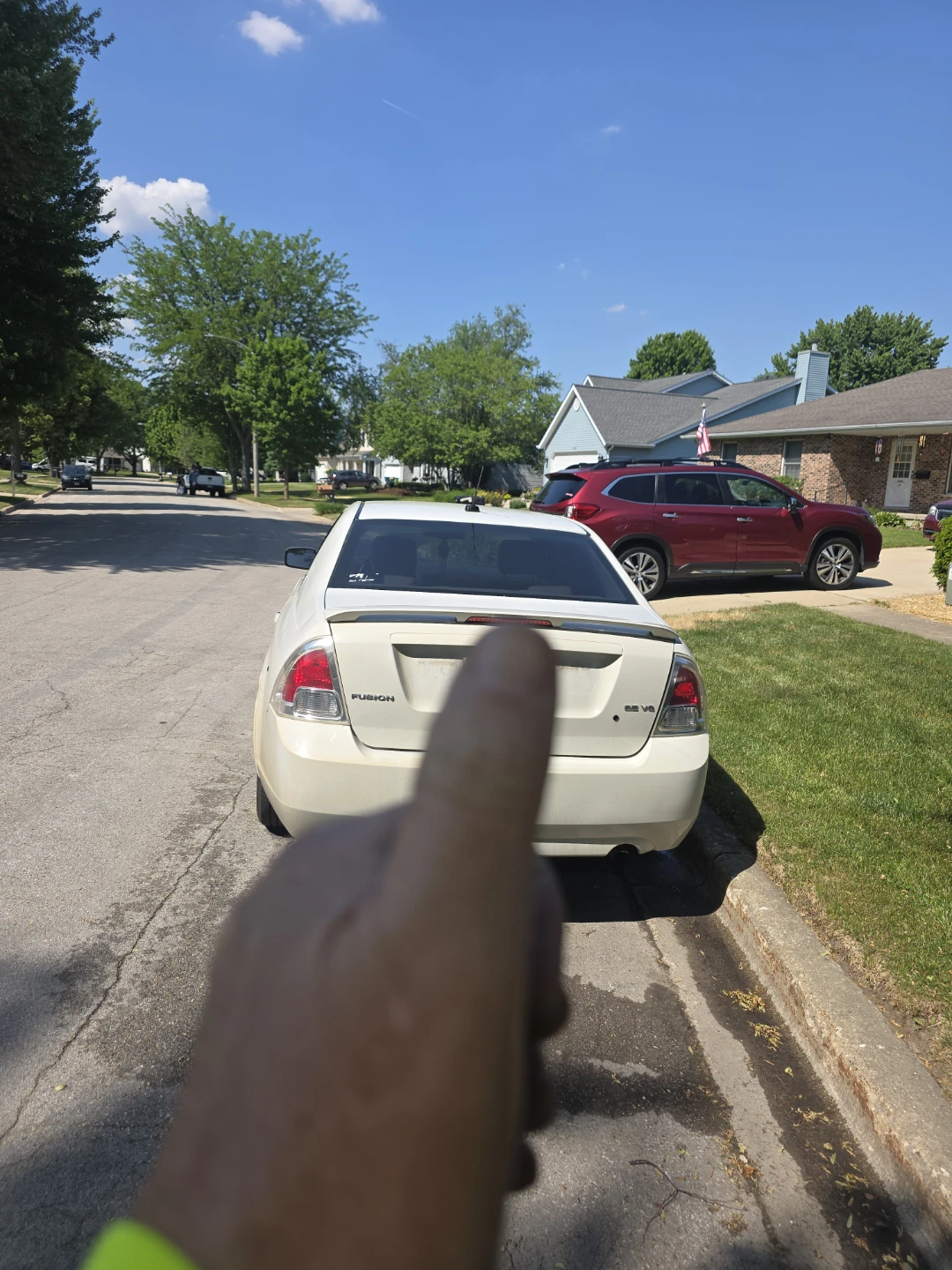 White Ford Fusion SE V6 Sedan - photo 5