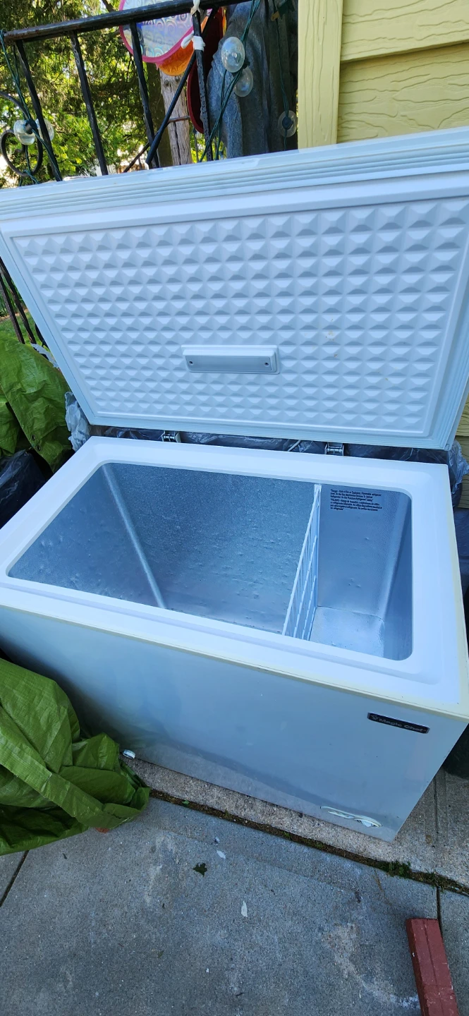Magic Chef Chest Freezer - photo 3