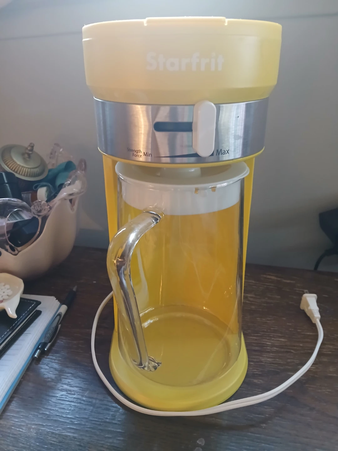 Starfrit Yellow Coffee Maker with Glass Carafe