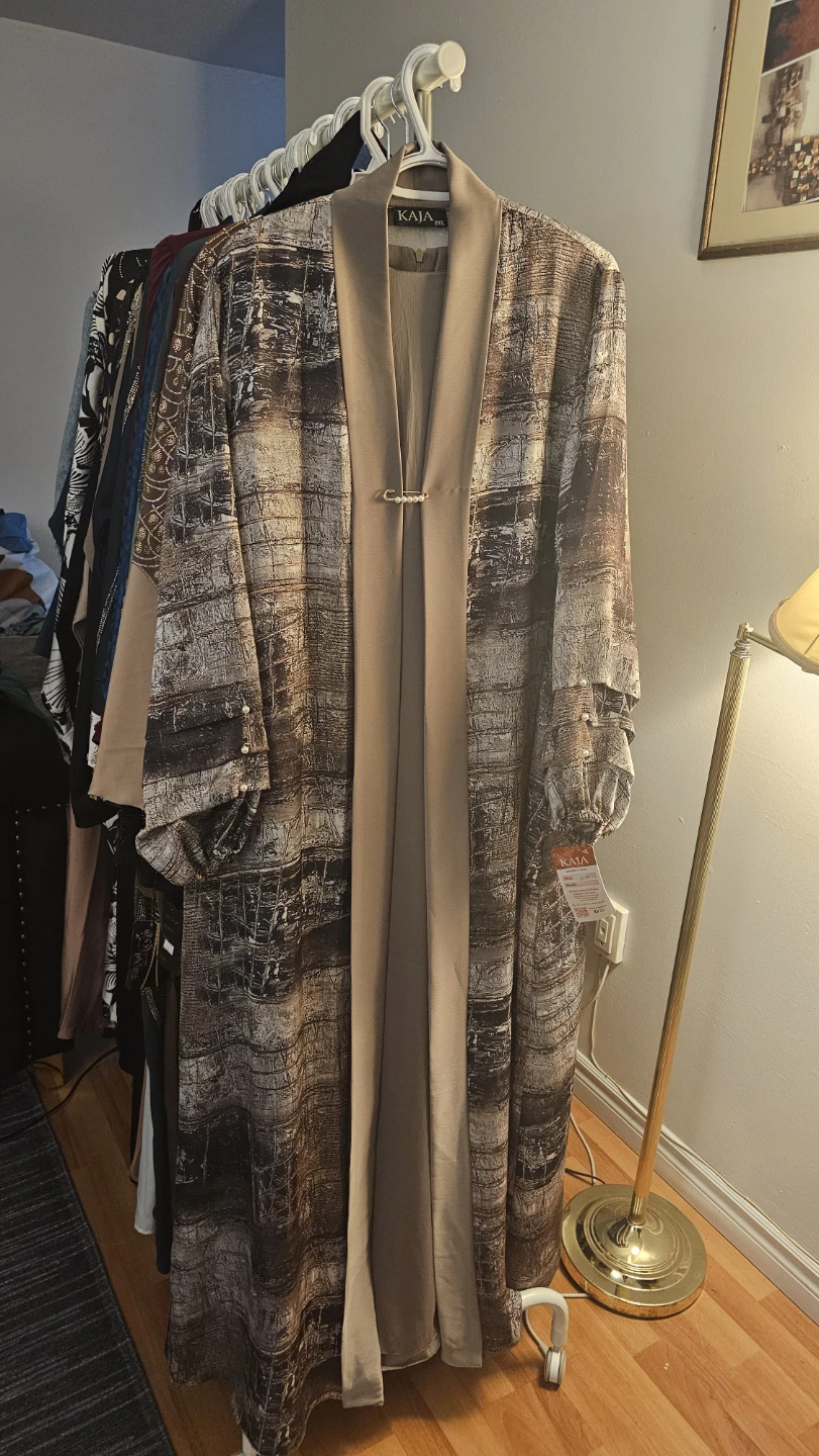 KAIA PLUS SIZE ROBE