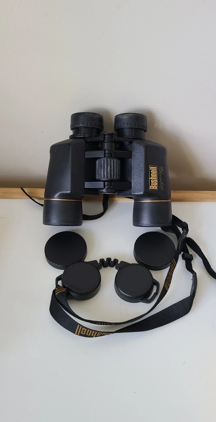 Bushnell Legacy WP 8x42 Binoculars - Barely Used! - photo 3