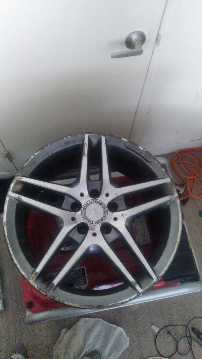 GENUINE MERCEDES BENZ AMG 18" RIM
