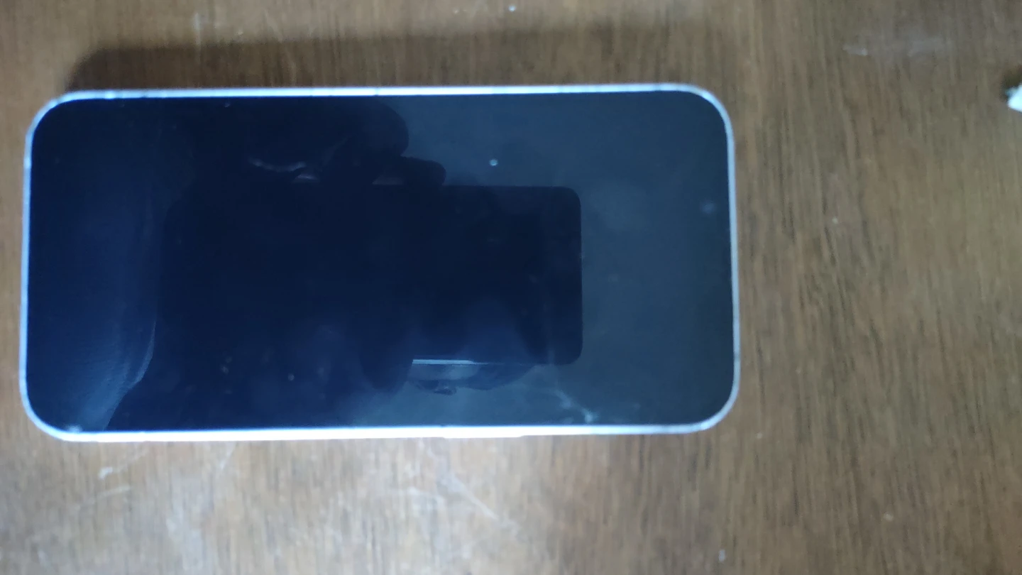 Apple iPhone 14 (Broken Screen) and back cover