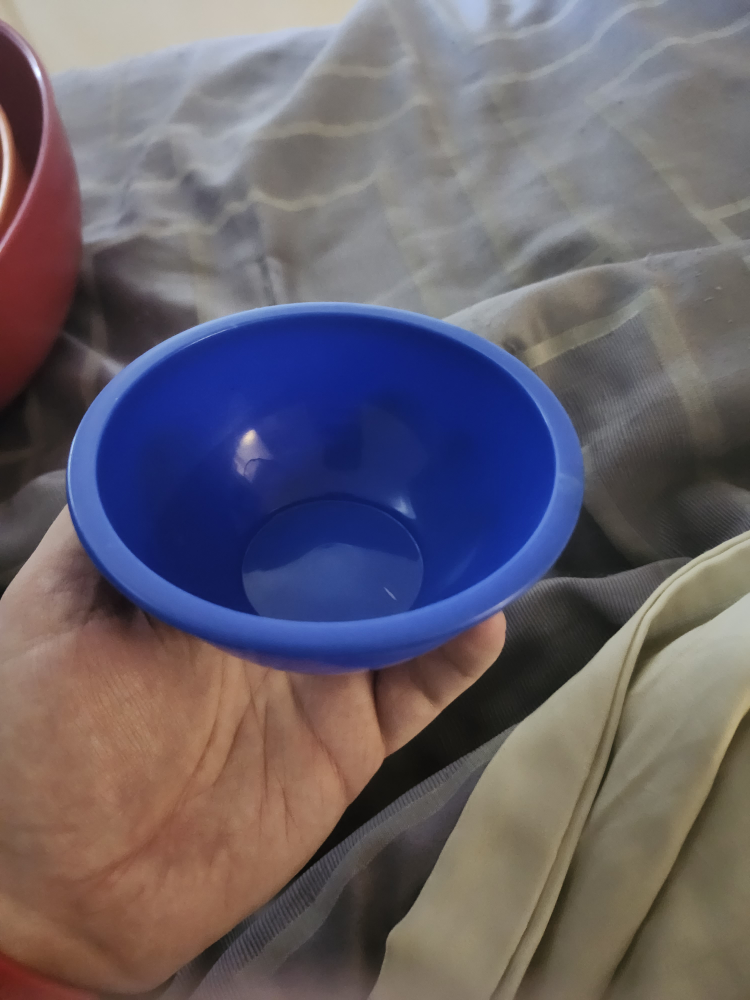Set of 5 colourful mixing bowls